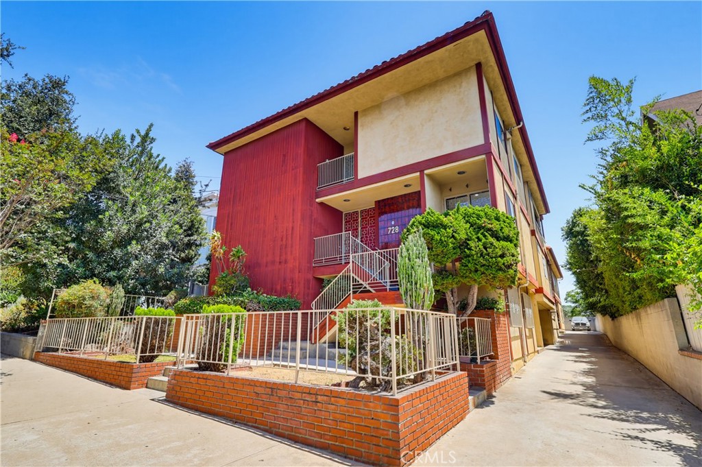 728 E Kensington, Los Angeles, CA 90026 — photo 1