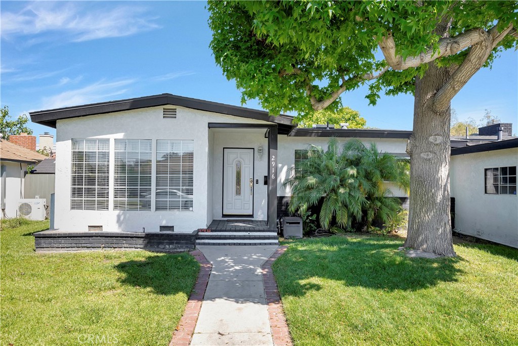 2916 Charlemagne Avenue, Long Beach, CA 90815 — photo 1