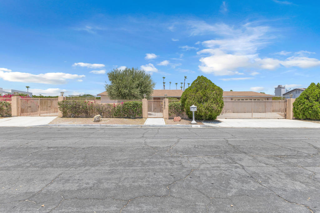 1880 Sharon Road, Palm Springs, CA 92262 — photo 1