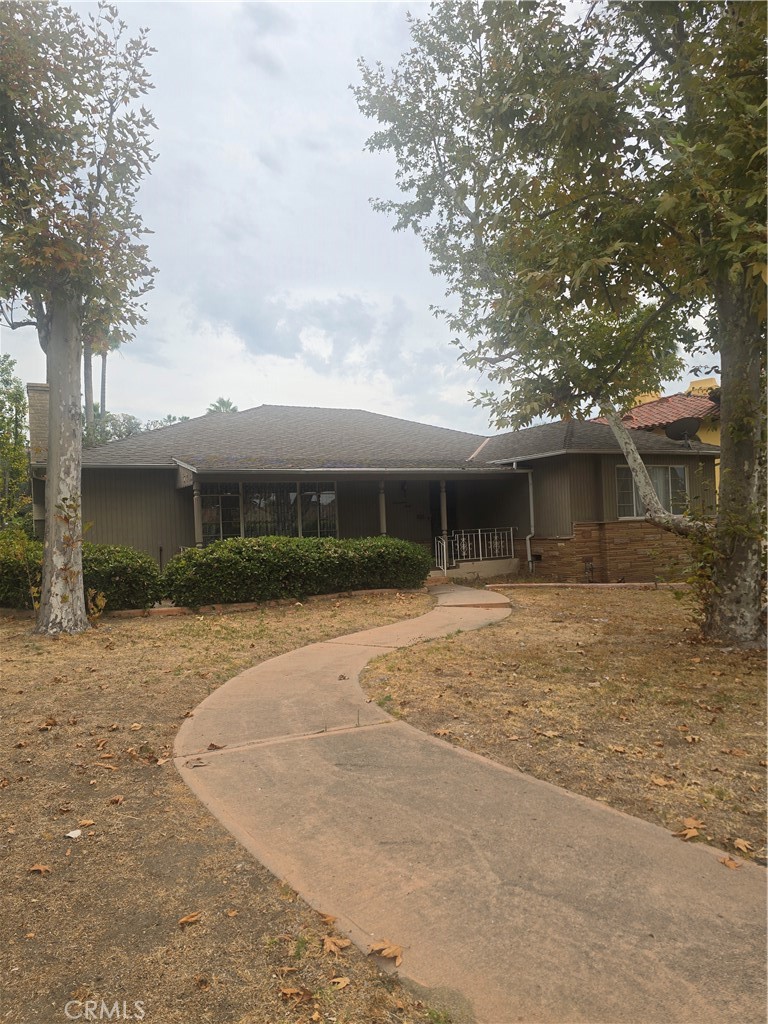1760 Grandview, Glendale, CA 91201 — photo 1