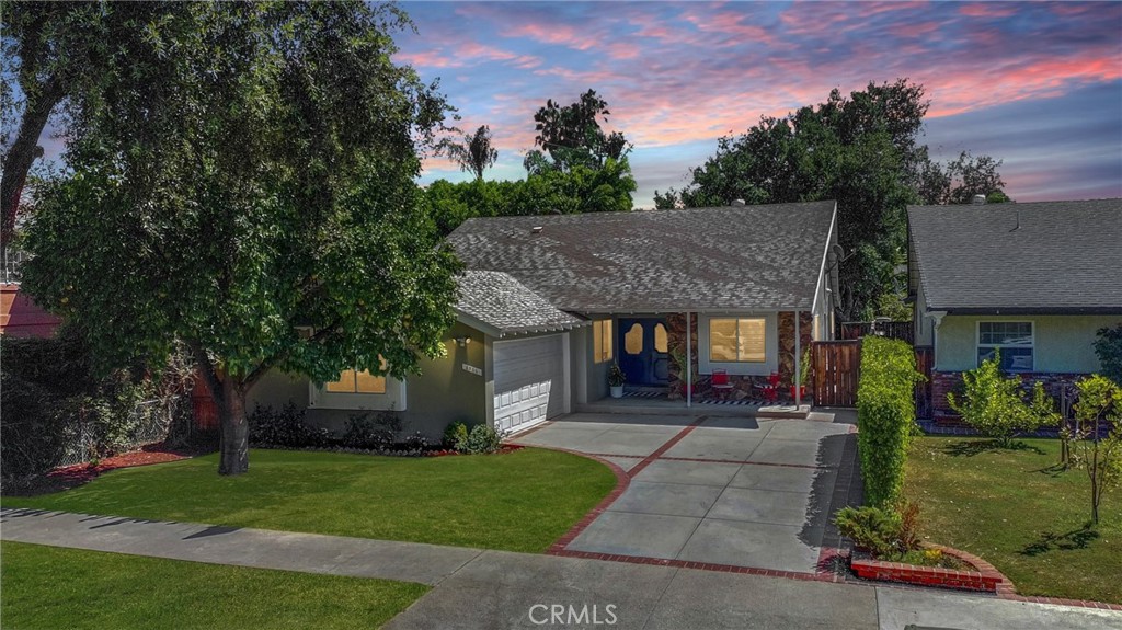 6566 Andasol Avenue, Lake Balboa, CA 91406 — photo 1