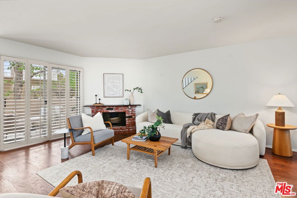 2016 Euclid Street 13, Santa Monica, CA 90405 — photo 1