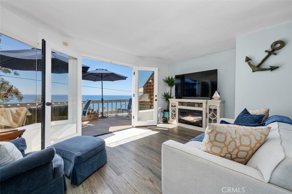 2430 Glenneyre, Laguna Beach, CA 92651 — photo 1