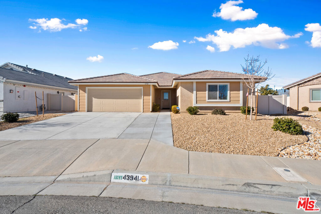 43941 59th Street, Lancaster, CA 93536 — photo 1
