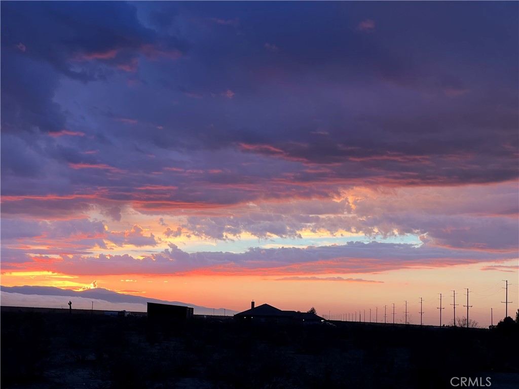 3 Del Oro Road, Apple Valley, CA 92308 — photo 1