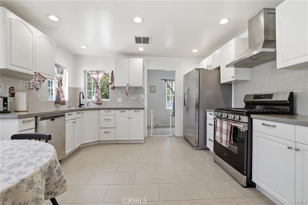 16775 Sierra Highway, Canyon Country, CA 91351 — photo 1