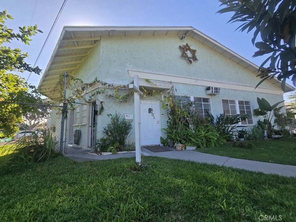 5756 Rocket, Lakewood, CA 90713 — photo 1
