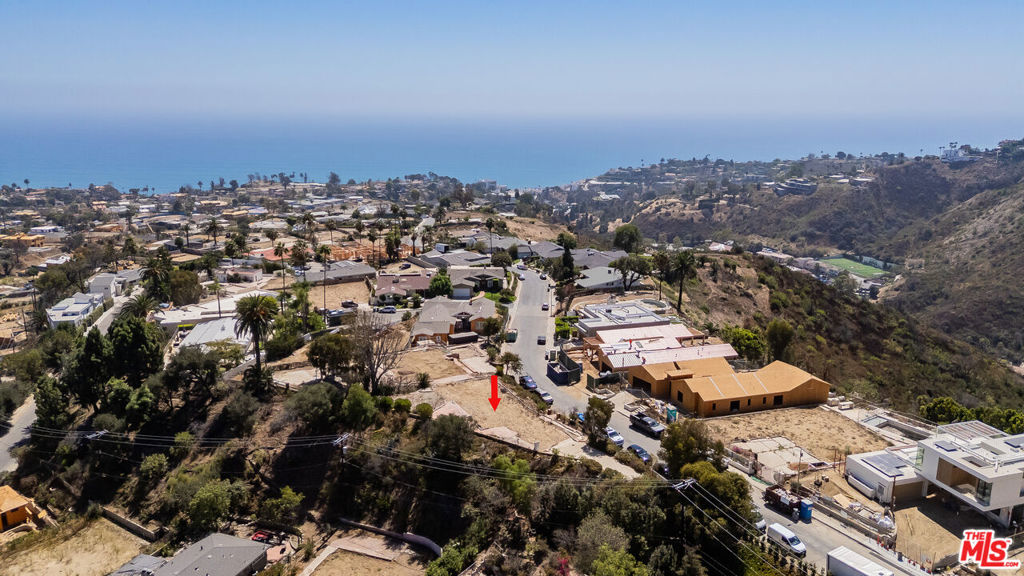 922 Enchanted Way, Pacific Palisades, CA 90272 — photo 1