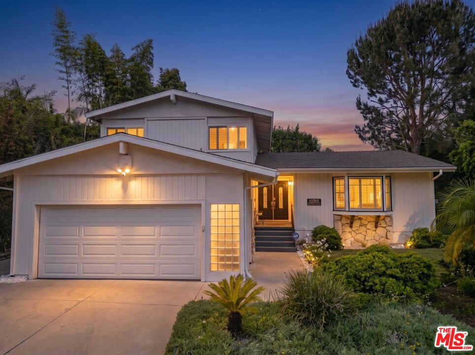 10765 Wrightwood Lane, Los Angeles, CA 91604 — photo 1