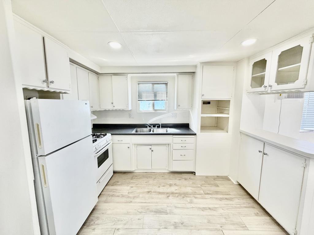 17069 N Indian Canyon Drive 68, Palm Springs, CA 92262 — photo 1