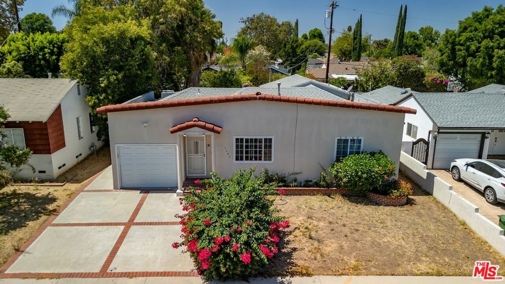 5945 Yarmouth Avenue, Los Angeles, CA 91316 — photo 1