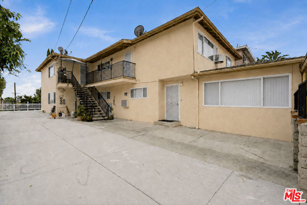 1206 N Park Western, San Pedro, CA 90732 — photo 1