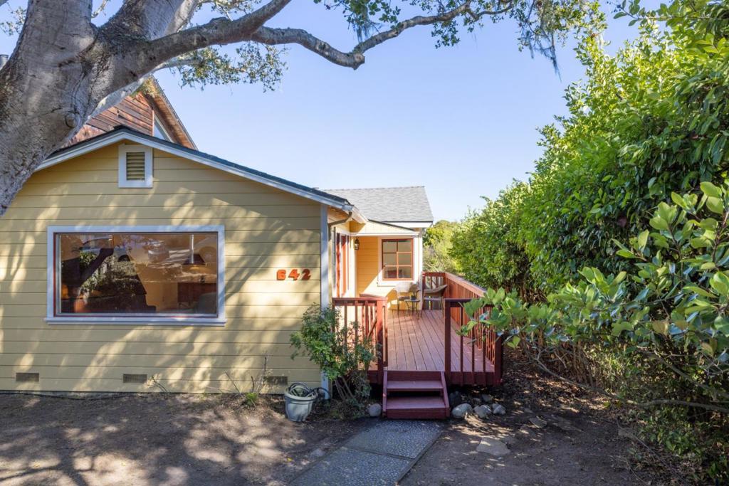 642 Cypress Street, Monterey, CA 93940 — photo 1