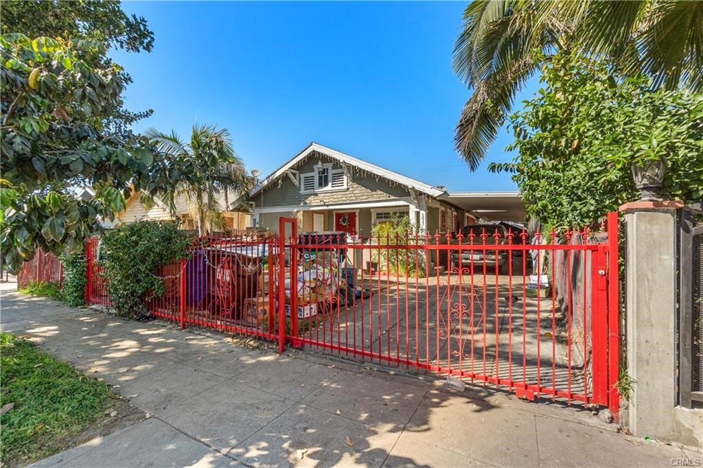 1611 46th, Los Angeles, CA 90062 — photo 1
