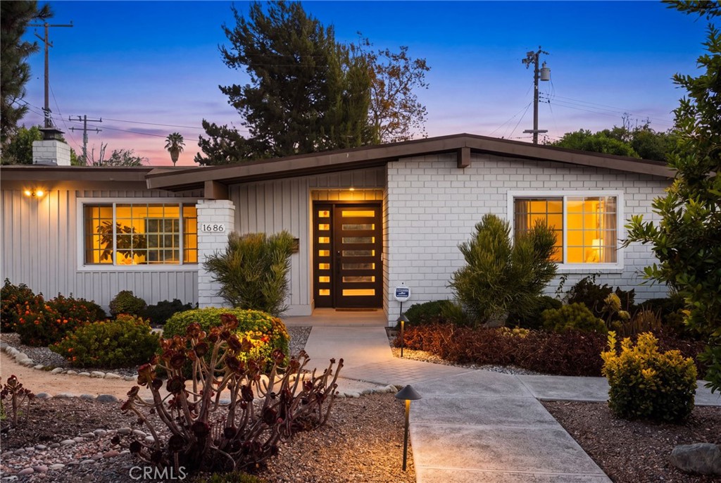 1686 Longwood Avenue, Claremont, CA 91711 — photo 1
