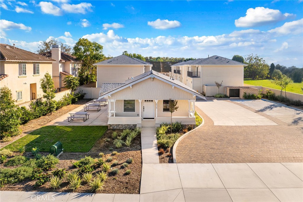 640 W Grand Avenue, Pomona, CA 91766 — photo 1
