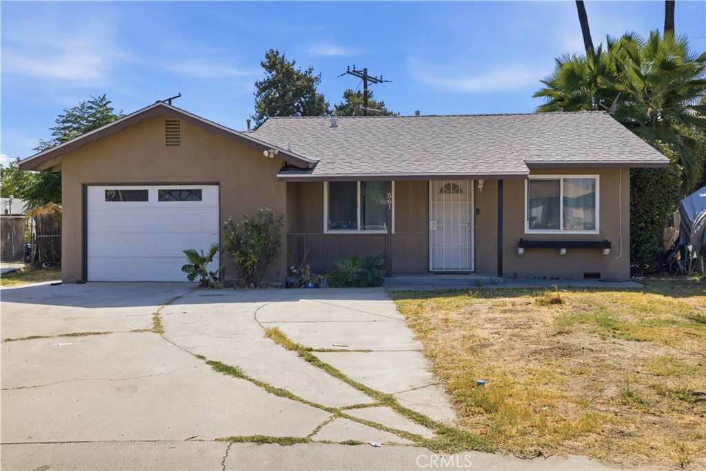561 Lanier St, Hemet, CA 92543 — photo 1