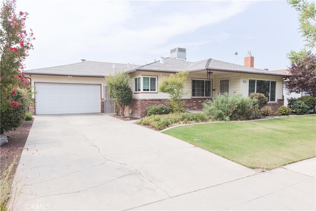 3522 E Redlands, Fresno, CA 93726 — photo 1