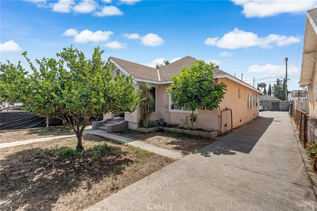 1302 E 48th Place, Los Angeles, CA 90011 — photo 1