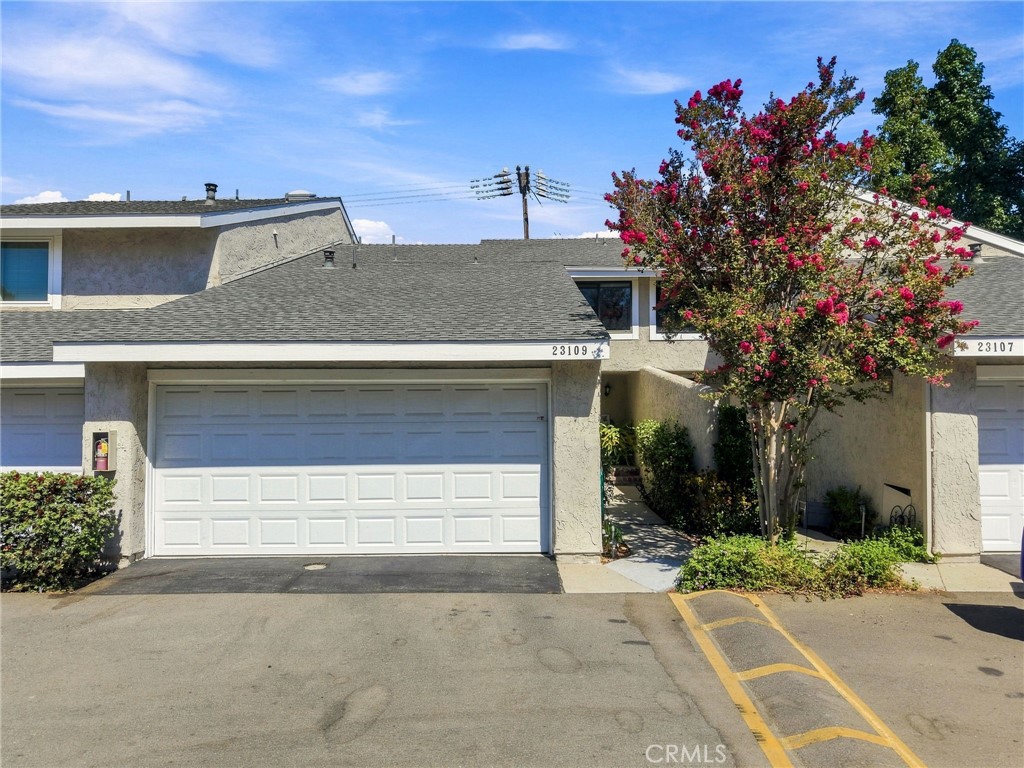 23109 Yvette, Valencia, CA 91355 — photo 1