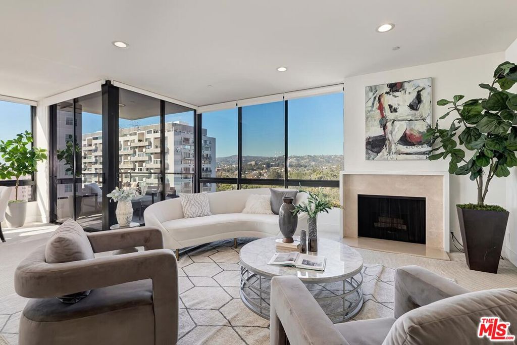10350 Wilshire Boulevard 1102, Los Angeles, CA 90024 — photo 1