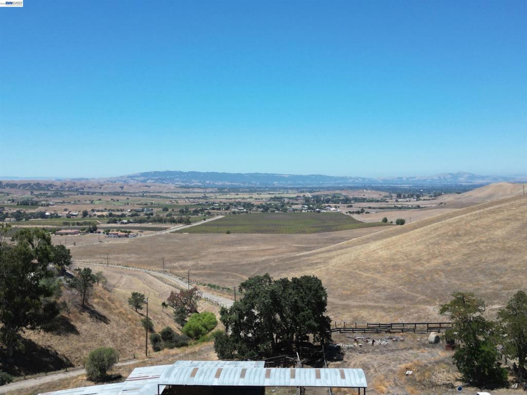 11251 Reuss Rd, Livermore, CA 94550 — photo 1