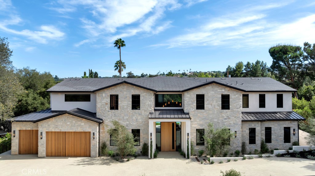 16708 Huerta, Encino, CA 91436 — photo 1