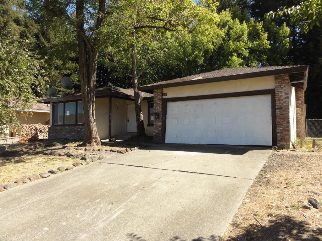 887 Santa Dorotea Circle