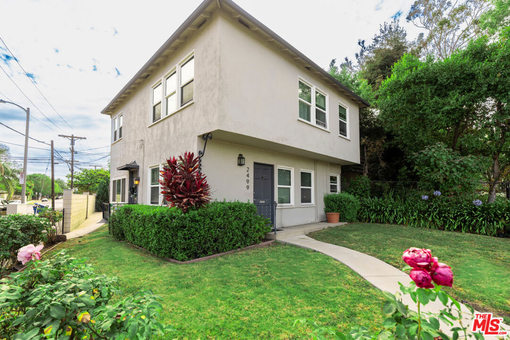 2499 S Barrington Avenue, Los Angeles, CA 90064 — photo 1