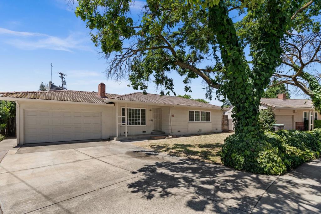 190 W Mckenzie Avenue, Stockton, CA 95204 — photo 1