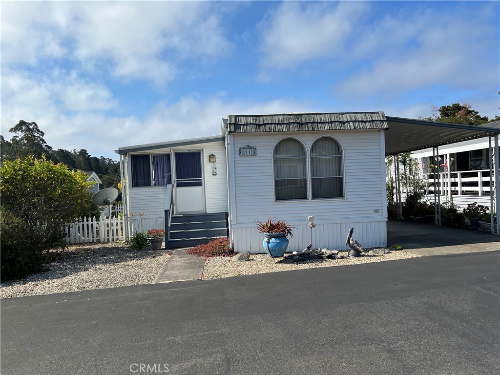 1226 Main Street 11, Cambria, CA 93428 — photo 1