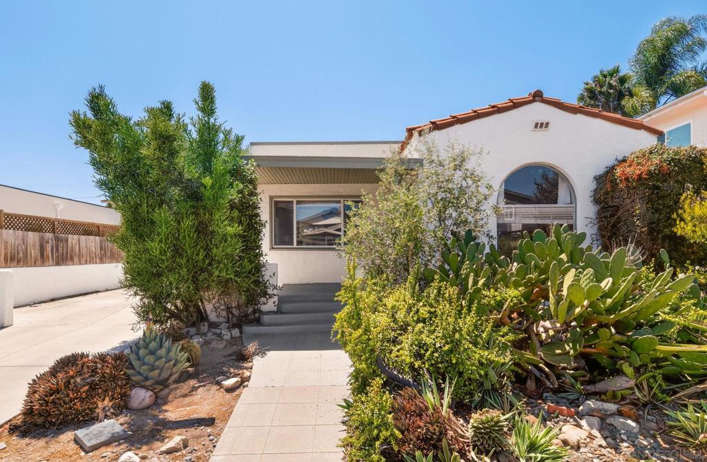 4768 74 Bancroft St, San Diego, CA 92116 — photo 1