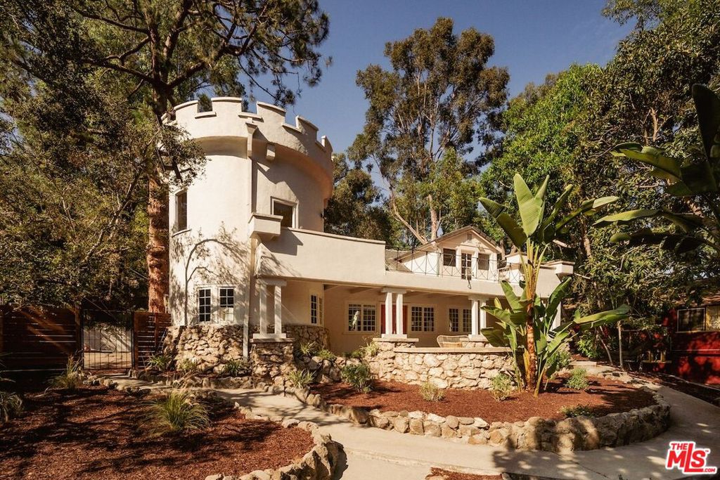 8337 Lookout Mountain Avenue, Los Angeles, CA 90046 — photo 1