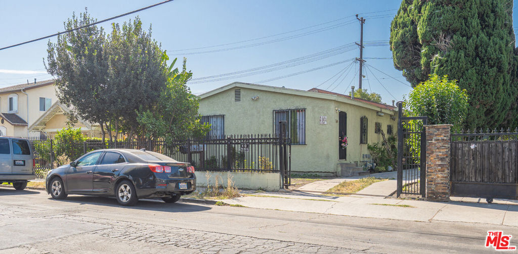 606 W 78th Street, Los Angeles, CA 90044 — photo 1