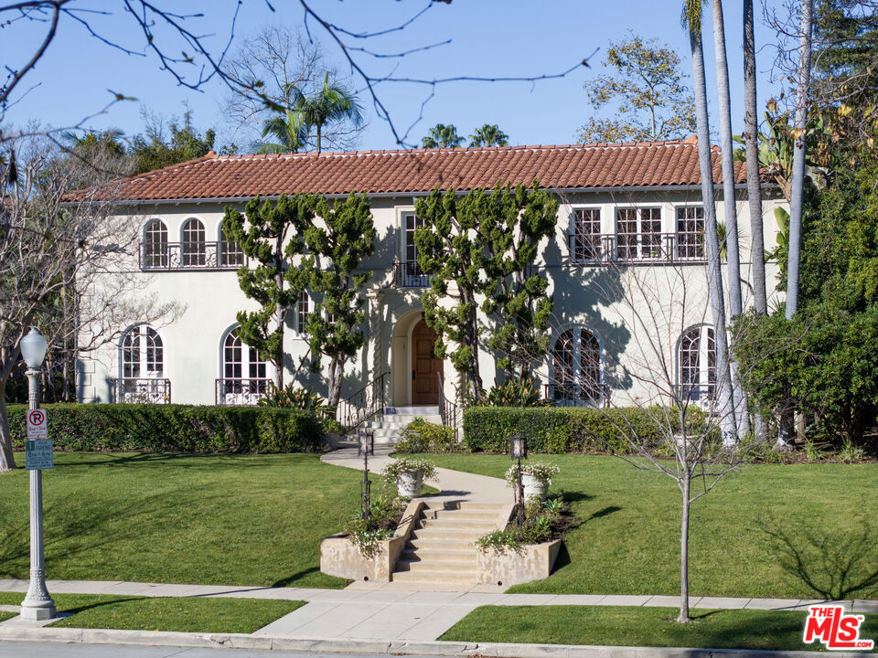 441 S Muirfield Road, Los Angeles, CA 90020 — photo 1