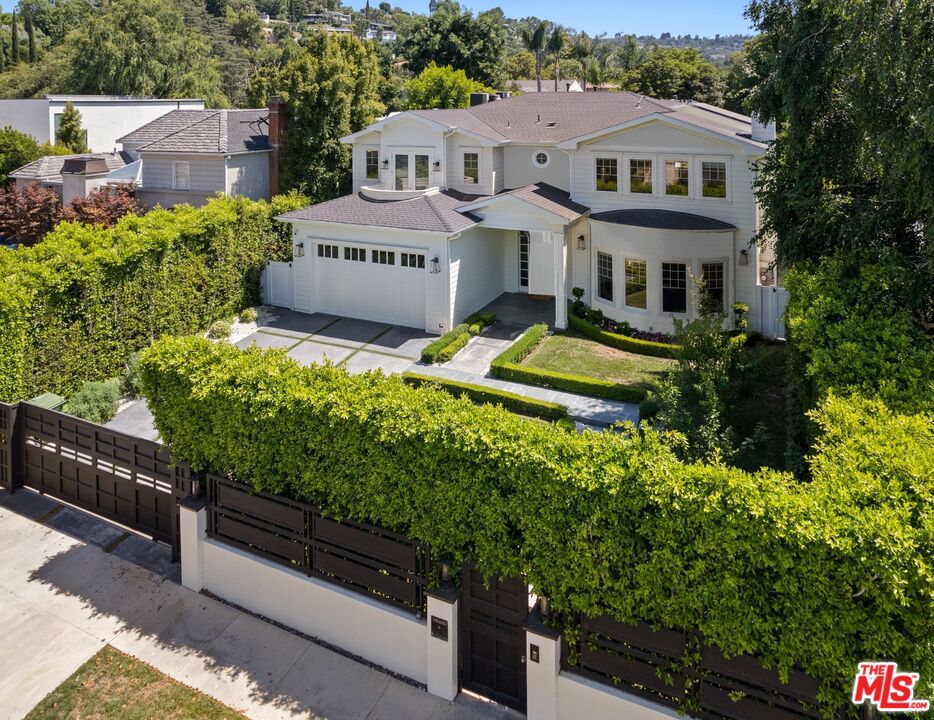 15272 Valley Vista Boulevard, Sherman Oaks, CA 91403 — photo 1