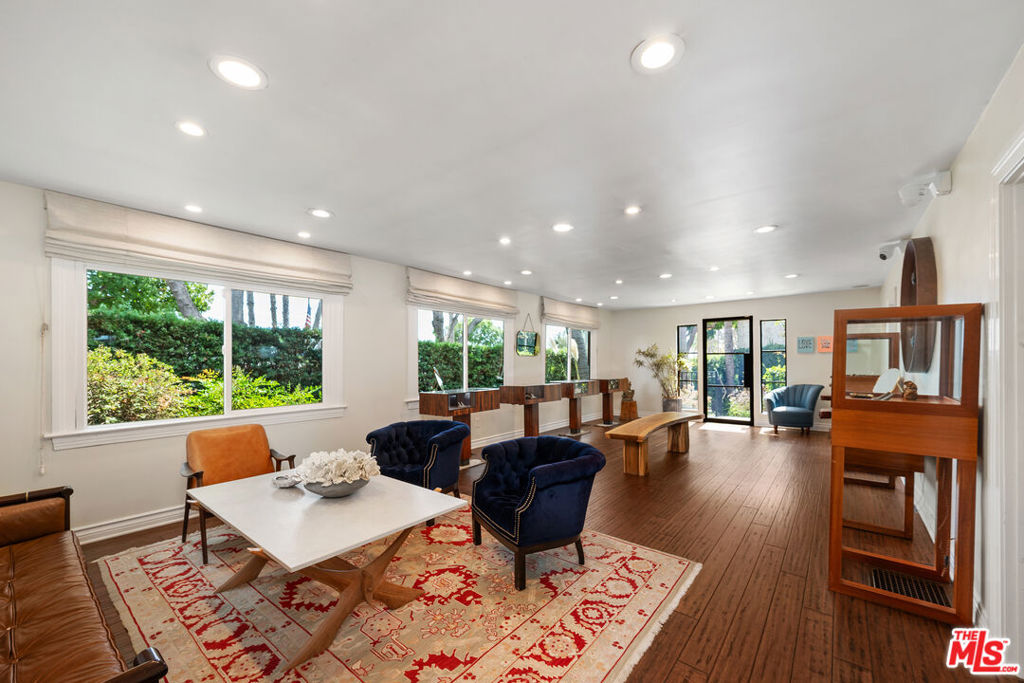 1111 N Crescent Heights Boulevard, West Hollywood, CA 90046 — photo 1