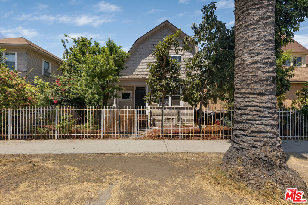 1715 Toberman Street, Los Angeles, CA 90015 — photo 1
