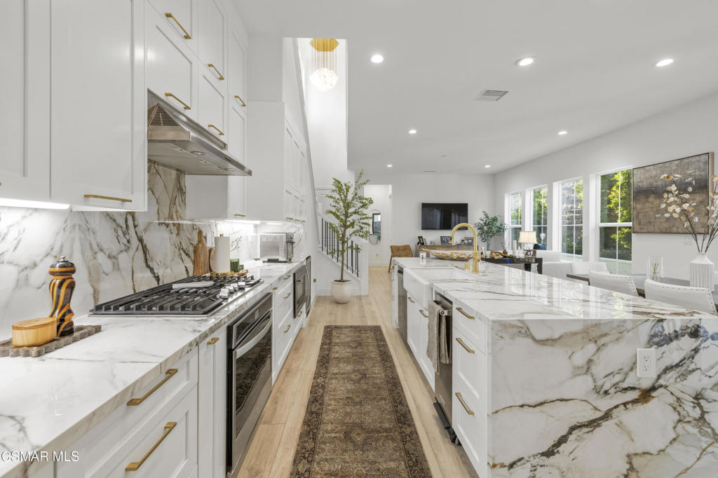 20811 W Bur Oak Circle, Porter Ranch, CA 91326 — photo 1