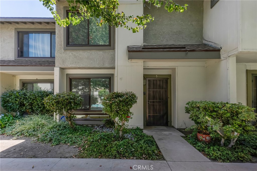 9555 Sepulveda 5, North Hills, CA 91343 — photo 1