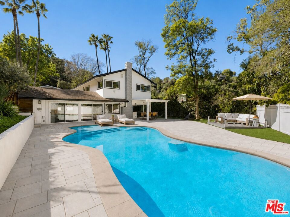 3430 Loadstone Drive, Los Angeles, CA 91403 — photo 1