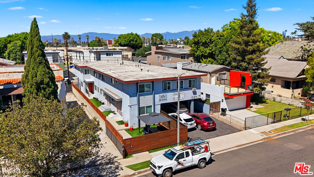 1287 W 37th Place, Los Angeles, CA 90007 — photo 1