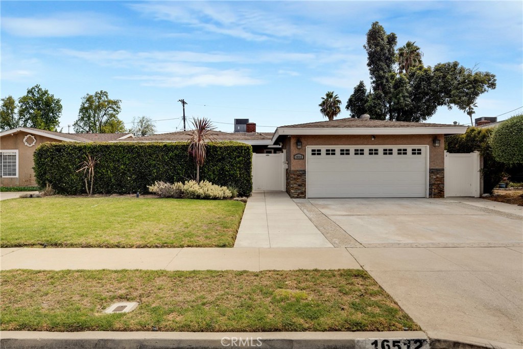 16512 Tupper, North Hills, CA 91343 — photo 1