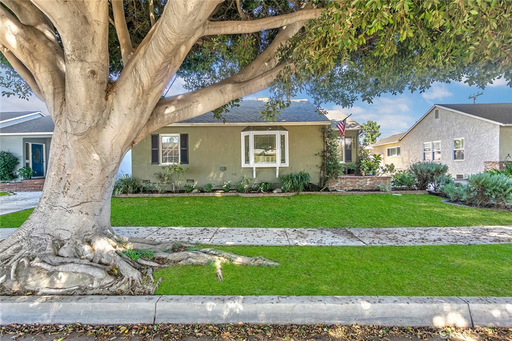 3502 Heather Road, Long Beach, CA 90808 — photo 1