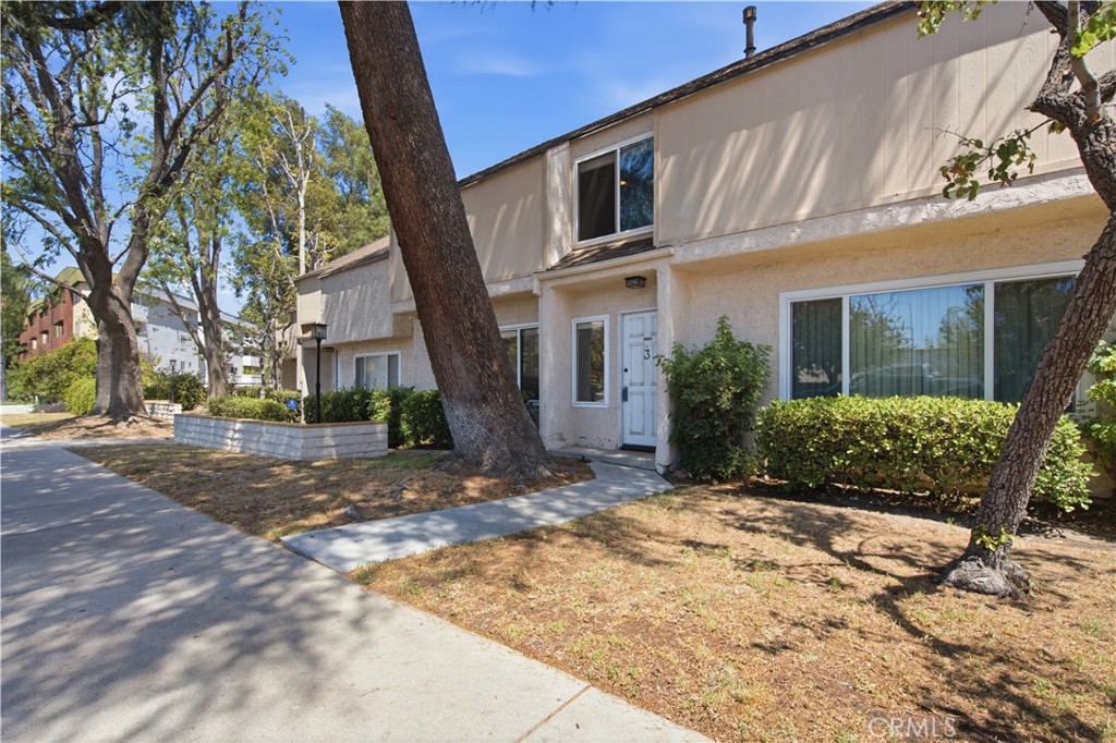 5664 Etiwanda, Tarzana, CA 91356 — photo 1