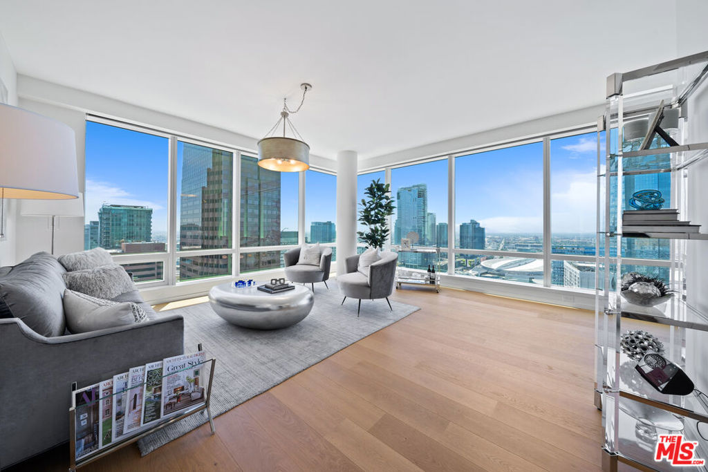 877 Francisco Street 2609, Los Angeles, CA 90017 — photo 1