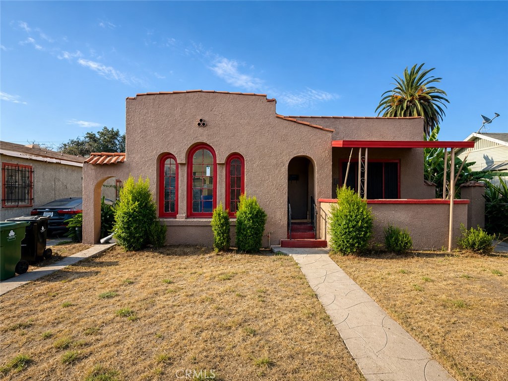 1457 W 37th Dr, Los Angeles, CA 90018 — photo 1