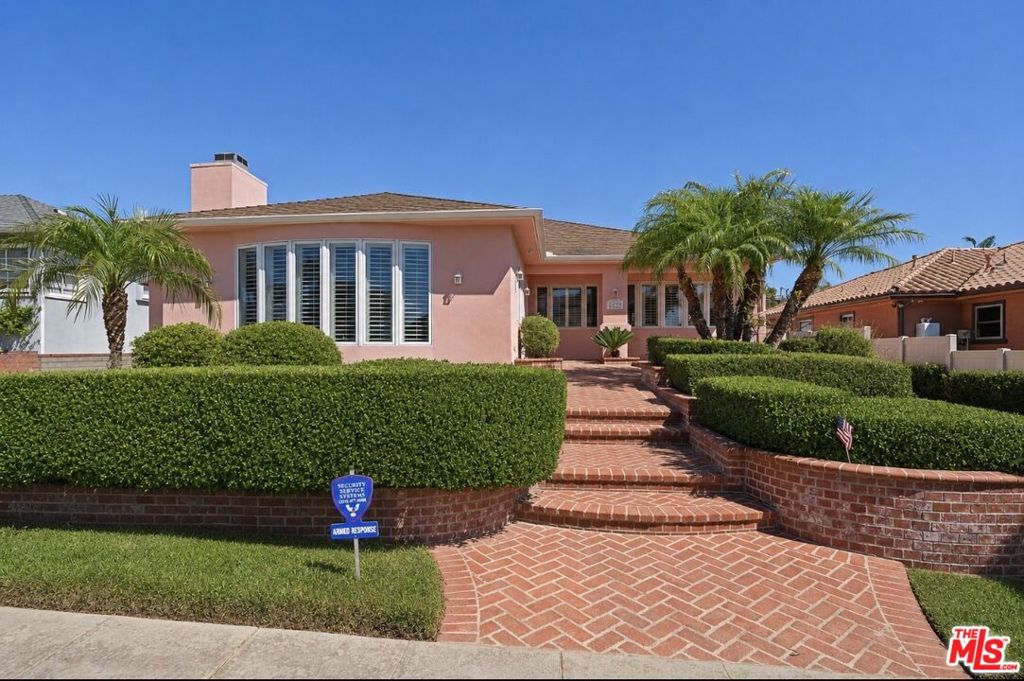 6222 Flores Avenue, Los Angeles, CA 90056 — photo 1