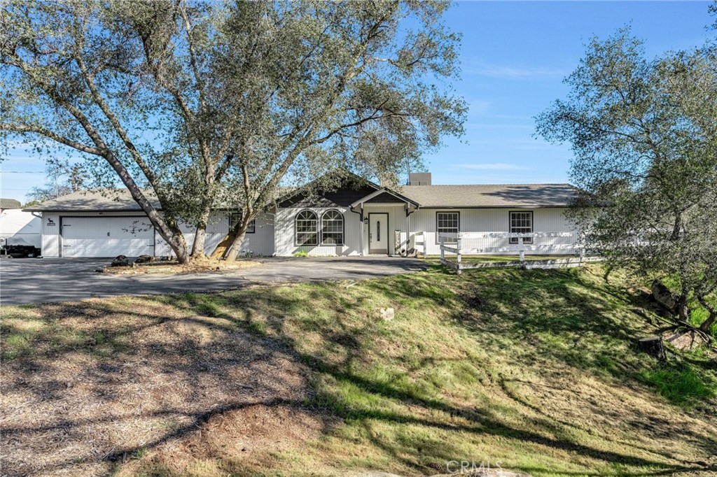 30535 Titan Drive, Coarsegold, CA 93614 — photo 1