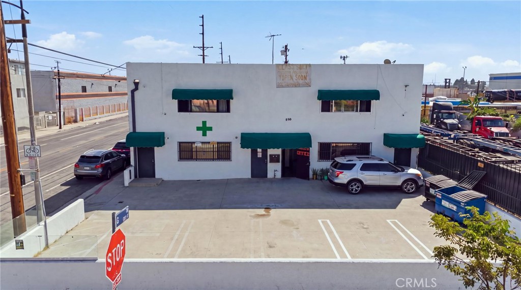 650 Broad Avenue